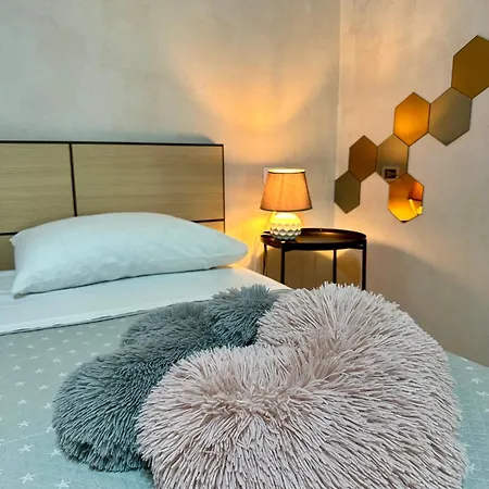 Апартаменти Casavacanzetoffee *